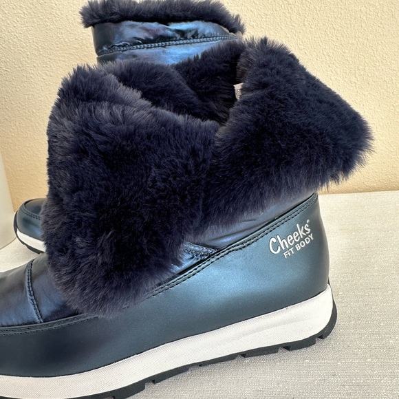 New Tony Little Cheeks Blue Faux Fur Fit Body Water-Repellent Boots Woman’s 6M - Picture 3 of 13